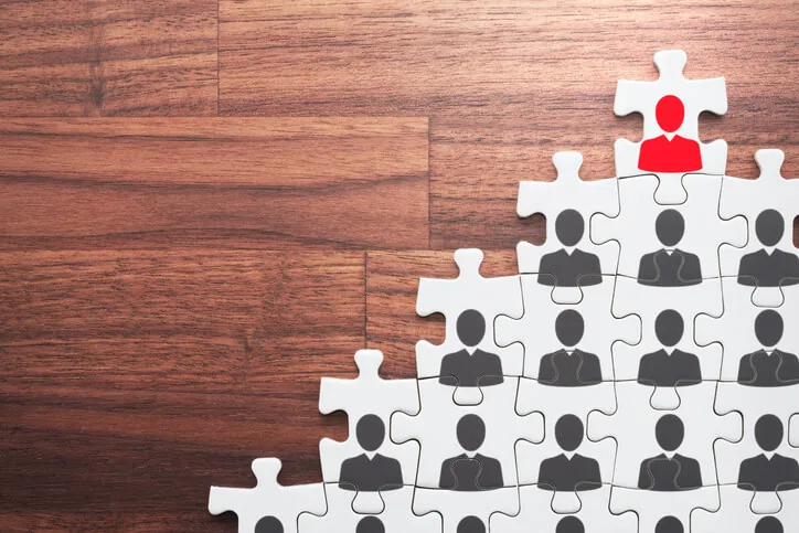 会社員の安定感を示している様子