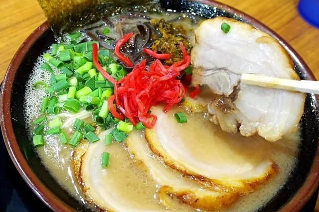 食べ物がおいしい　博多ラーメン<