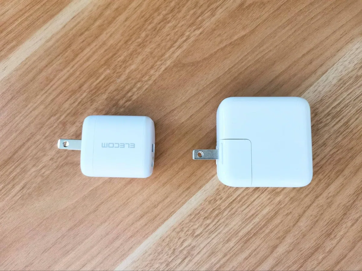 パソコンや携帯の充電器