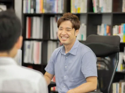 株式会社Maneql　代表取締役田窪 洋士（たくぼ ひろし）